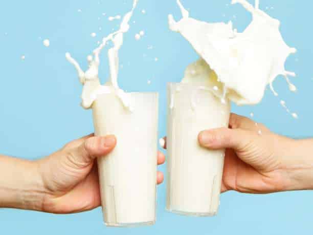Αγελαδινό γάλα και βρεφική διατροφή: Αυτά που ο παιδίατρος δεν σας έχει πει!