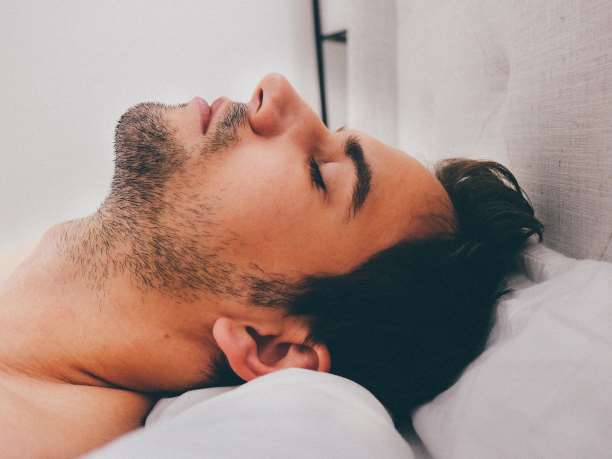 Η έλλειψη ύπνου μειώνει τις δυσάρεστες αναμνήσεις