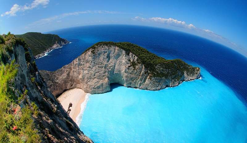Οι καλύτερες παραλίες της Ελλάδας σε ένα πανέμορφο βίντεο