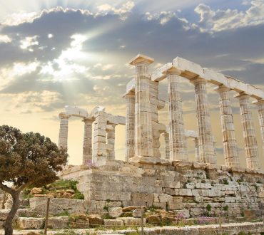 Τα 12 δώρα της αρχαίας Ελλάδας σε ολόκληρο τον κόσμο