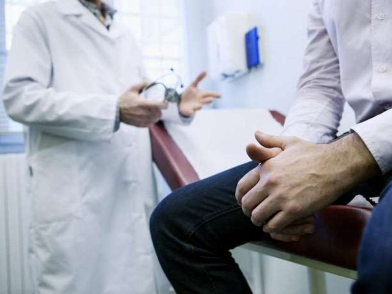 10 ερωτήσεις που οι άντρες διστάζουν να κάνουν στον γιατρό τους αν και θα έπρεπε!
