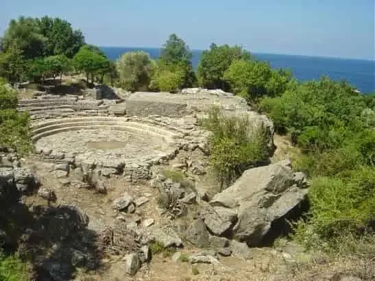 https://enallaktikidrasi.com/2017/03/samothraki-mustirious-energeiakous-topous-ellada/