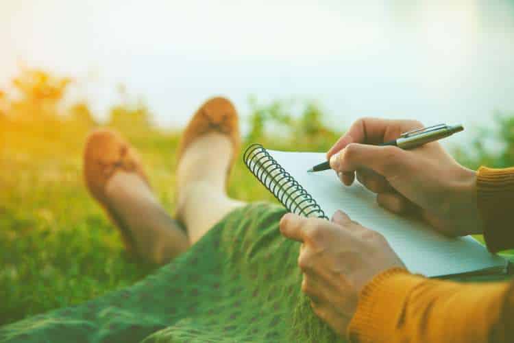 4 λόγοι για να αρχίσετε να γράφετε