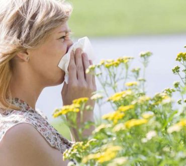 Αλλεργίες: Αίτια, συμπτώματα και τρόποι φυσικής αντιμετώπισης