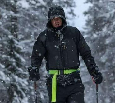 Ο Μάριος Γιαννάκου, αρθρογράφος της Εναλλακτικής Δράσης τερματίζει αγώνα 150 χιλιομέτρων στην Αρκτική με τα πόδια