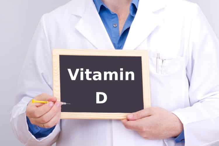 Το κοιλιακό λίπος συνδέεται με έλλειψη της βιταμίνης D