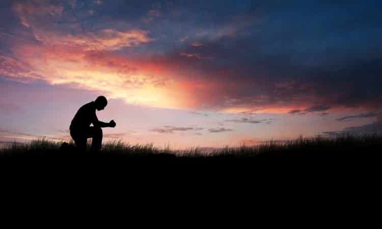 Γιογκανάντα: Μάθε την επιστήμη της προσευχής