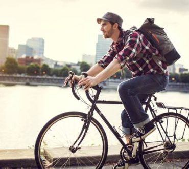 Ενθαρρύνοντας την ποδηλασία, οι πόλεις μπορούν να αντιμετωπίσουν την παχυσαρκία