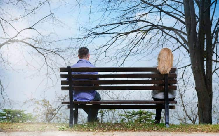 Έλλειψη ερωτικής επιθυμίας: Τι να κάνουμε για να αναθερμάνουμε τη σχέση μας