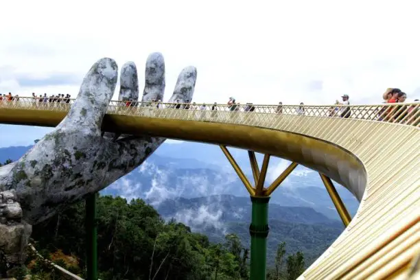 https://enallaktikidrasi.com/2018/08/gefira-vietnam-vgalmeni-paramithi-stirizomeni-dio-gigantia-xeria/