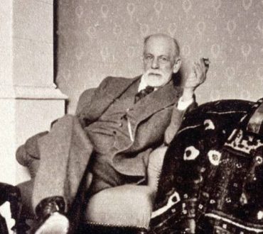 Freud: «Από λάθος σε λάθος, ανακαλύπτει κανείς ολόκληρη την αλήθεια»