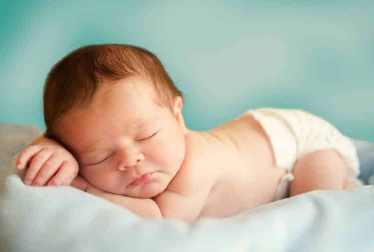 5 λόγοι που τα μωρά χρειάζονται τόσες πολλές ώρες ύπνου