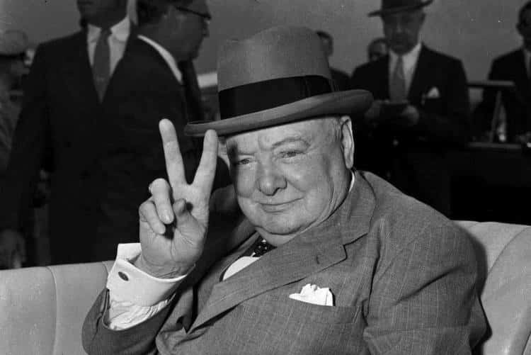 Winston Churchill: 20 αποφθέγματα που μας εμπνέουν να μην εγκαταλείπουμε ποτέ την προσπάθεια