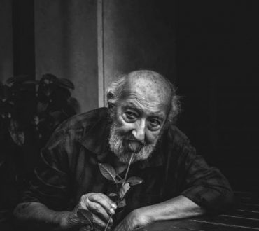 Ο θρυλικός φωτογράφος της Κωνσταντινούπολης, ο Αρά Γκιουλέρ, έφυγε από τη ζωή