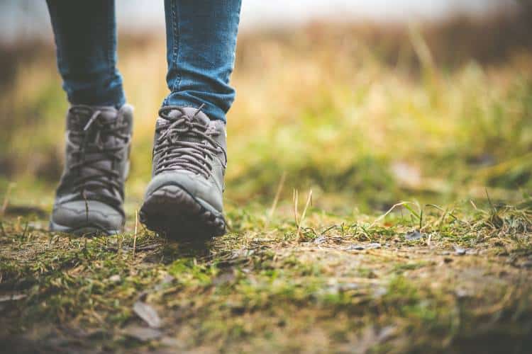 Το περπάτημα μιας ώρας μειώνει τον κίνδυνο εμφάνισης οστεοαρθρίτιδας
