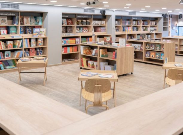 Βιβλία με θέα τη ζωή! Νέος χώρος Διόπτρα Books & Life στο κέντρο της Αθήνας