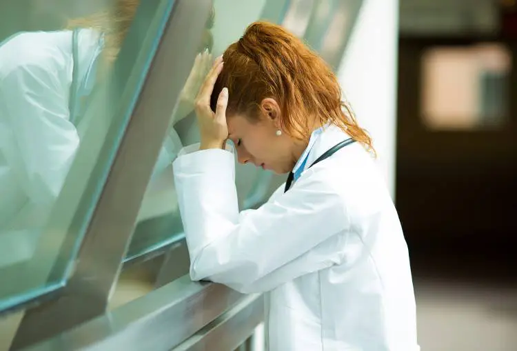 Σύνδρομο εργασιακής εξουθένωσης (burnout): Αναγνωρίστηκε και επίσημα ως ασθένεια από τον ΠΟΥ