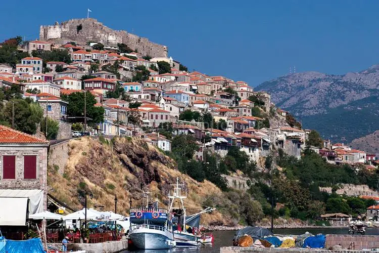 10 από τα πιο όμορφα χωριά των Ελληνικών νησιών (Φωτογραφίες)