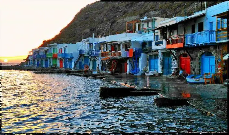 10 από τα πιο όμορφα χωριά των Ελληνικών νησιών (Φωτογραφίες)