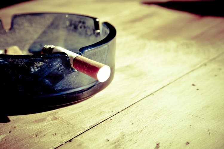 Εφαρμογή αντικαπνιστικού νόμου: Σε ποιους χώρους θα απαγορεύεται το κάπνισμα