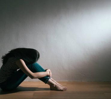 Εθισμός στη δυστυχία: Ποιοι λόγοι κρύβονται πίσω από αυτή την τάση