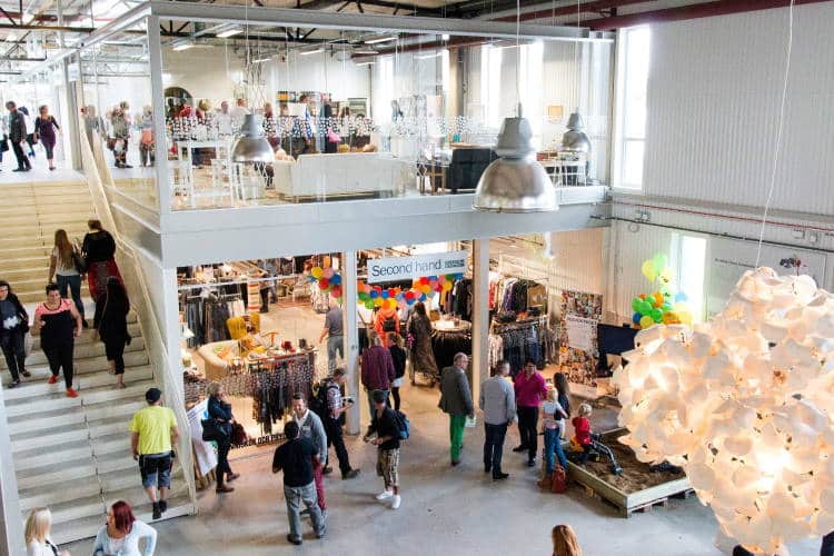 Στη Σουηδία βρίσκεται το πρώτο εμπορικό κέντρο παγκοσμίως που πουλά μόνο ανακυκλωμένα είδη