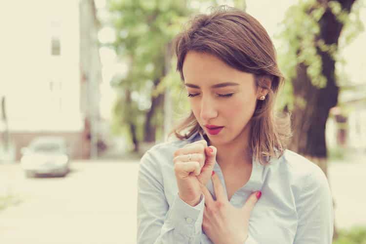 Τι προκαλεί το άσθμα και πώς μπορούμε να μειώσουμε τις κρίσεις του