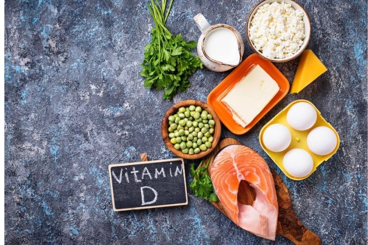 Βιταμίνη D και βιταμίνη D3: Οι διαφορές τους, τα οφέλη στην υγεία και οι τροφές από όπου θα τις λάβετε