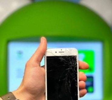 Green Panda: Τα "ATM" που ανακυκλώνουν και πληρώνουν άμεσα την αξία του παλιού σας smartphone