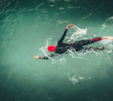 Αναβιώνει ο αυθεντικός Μαραθώνιος Κολύμβησης στο Αρτεμίσιο μετά από 2.500 χρόνια