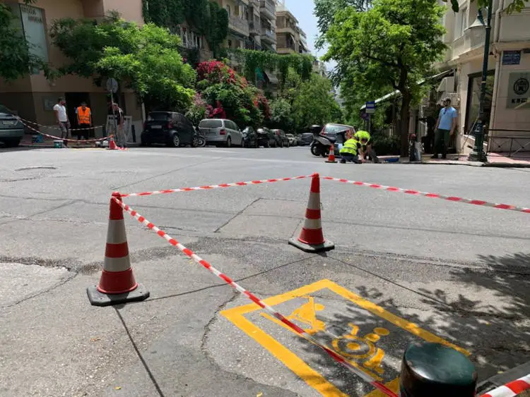 Σε εξέλιξη Πρόγραμμα του Δήμου Αθηναίων για τη διευκόλυνση πεζών και ανθρώπων με αναπηρία