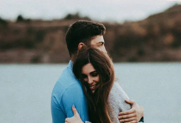 4 είδη βαθιάς οικειότητας που αναπτύσσονται σε ένα ζευγάρι