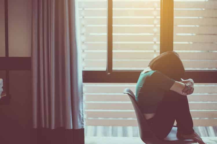 5 τρόποι να στηρίξουμε τον/τη σύντροφό μας με κατάθλιψη