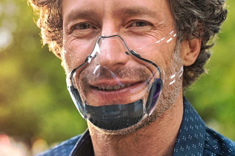 Η πρώτη διαφανής μάσκα που δείχνει το χαμόγελό μας ενώ παράλληλα μας προστατεύει