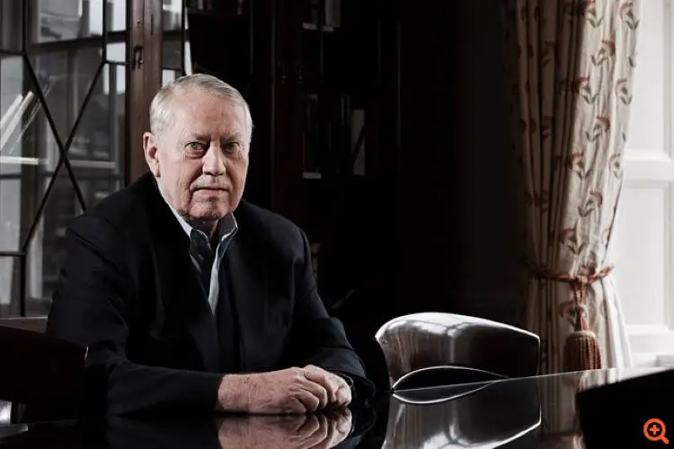 Chuck Feeney: Ο πρώην δισεκατομμυριούχος που έδωσε όλα του τα χρήματα και δηλώνει ευτυχισμένος