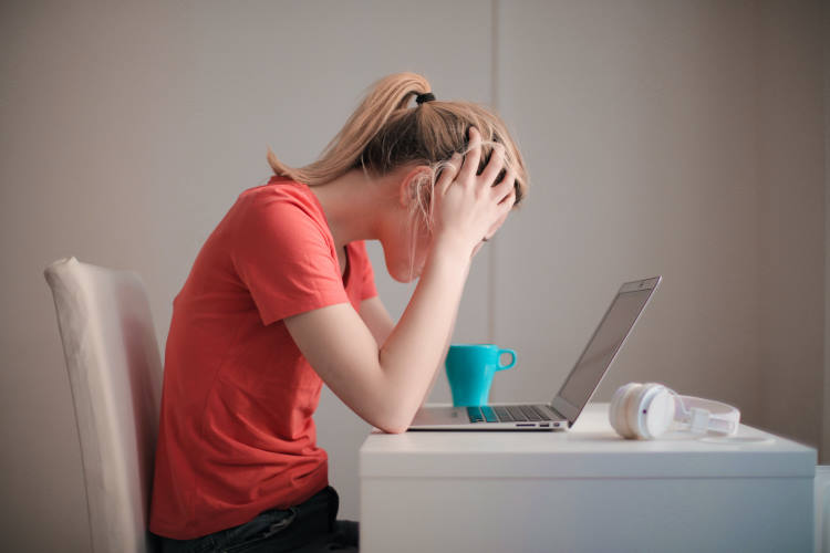 Άγχος επίδοσης: 10 λόγοι που παραλύουμε υπό συνθήκες έντονης πίεσης