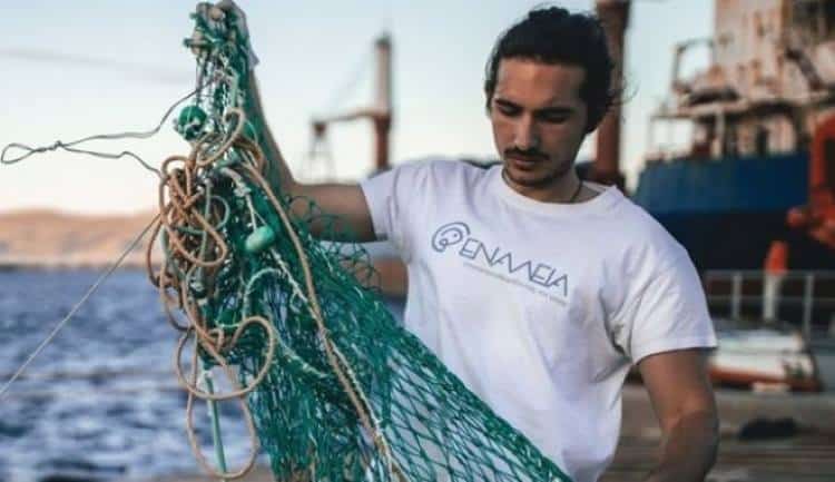 Λευτέρης Αραπάκης: Ο 26χρονος που βραβεύτηκε από τον ΟΗΕ για την περιβαλλοντική του δράση