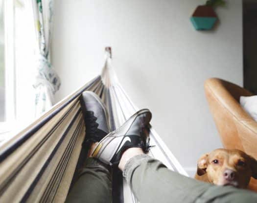 6 μικρά πράγματα που μπορούμε να κάνουμε όταν νιώθουμε εξουθενωμένοι από την πανδημία