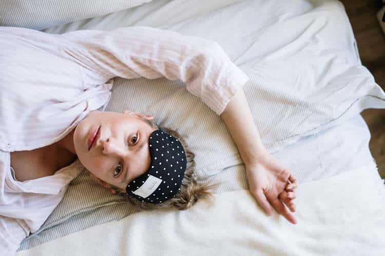 8 προβλήματα υγείας που συνδέονται με τον ελλιπή ύπνο