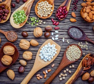 8 επιστημονικά αποδεδειγμένοι λόγοι να καταναλώνουμε περισσότερη πρωτεΐνη