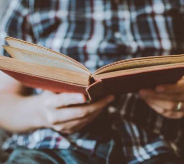 10 έξυπνοι τρόποι να διαβάζουμε περισσότερα βιβλία