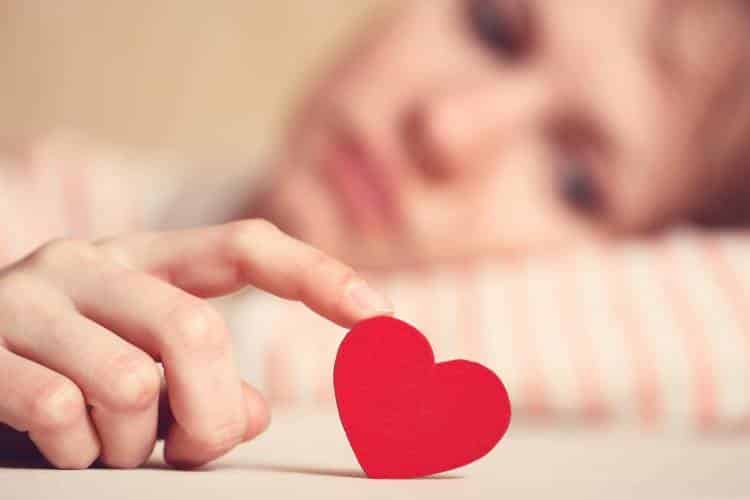Καρδιακή προσβολή: Οι παράγοντες κινδύνου που επηρεάζουν περισσότερο τις γυναίκες