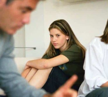 Γιατί οι στενότερες οικογενειακές μας σχέσεις μπορεί να προκαλέσουν κατάθλιψη