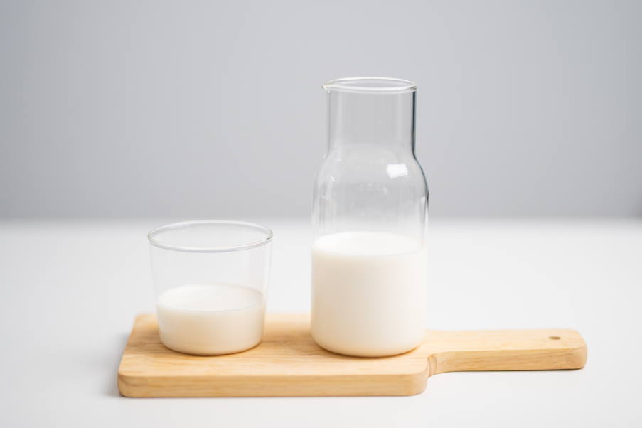 Υποκατάταστα γάλακτος: Πώς να αντικαταστήσουμε το γάλα, το τυρί και το βούτυρο