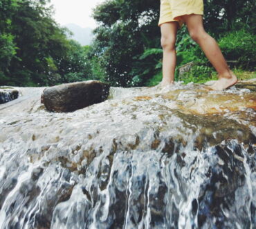 Ερευνητές διαπίστωσαν ότι οι ήχοι της φύσης, όπως το τρεχούμενο νερό, ωφελούν την υγεία μας