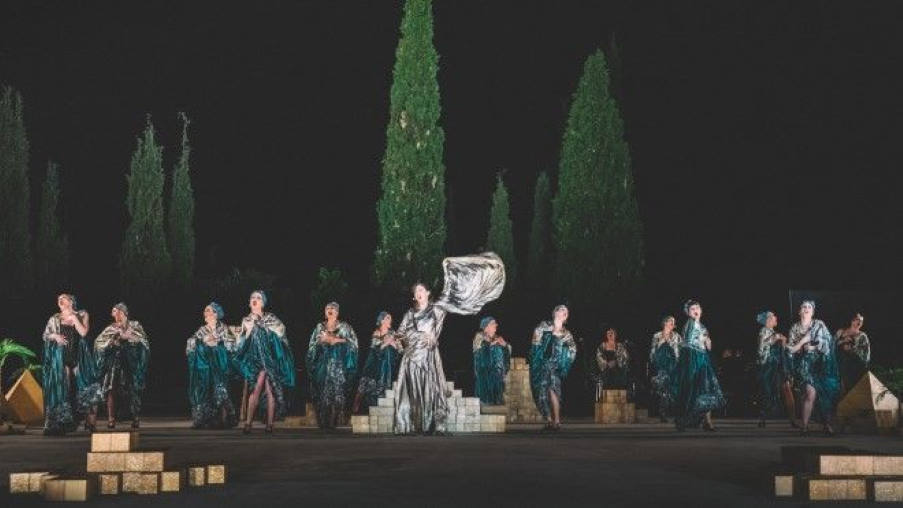 8 σπουδαίες παραστάσεις της Επιδαύρου που έρχονται στα θέατρα της Αττικής