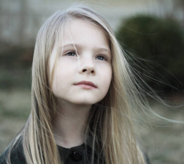 Το γονεοποιημένο παιδί: Κατανοώντας τις ψυχολογικές επιπτώσεις της αντιστροφής ρόλων στην οικογένεια