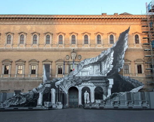 Ρώμη: Ο καλλιτέχνης JR δημιούργησε μια εκθαμβωτική οφθαλμαπάτη σε ιστορικό κτίριο (Φωτογραφίες)