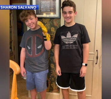 ΗΠΑ: 14χρονος μαθητής κατασκεύασε προσθετικό χέρι από 3D εκτυπωτή για το φίλο του