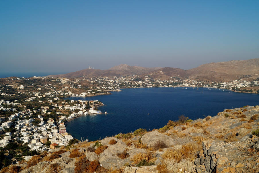 Δύο ελληνικά νησιά βρέθηκαν στη λίστα του Guardian με τους καλύτερους φθινοπωρινούς προορισμούς